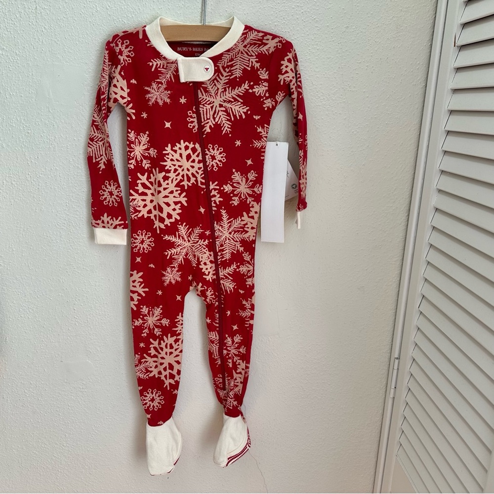 3/$20 - NWT - Burts Bees sleeper